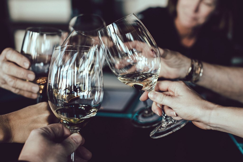 Weiss Wein Koeln 1 Artikel &ndash; &copy;Unsplash