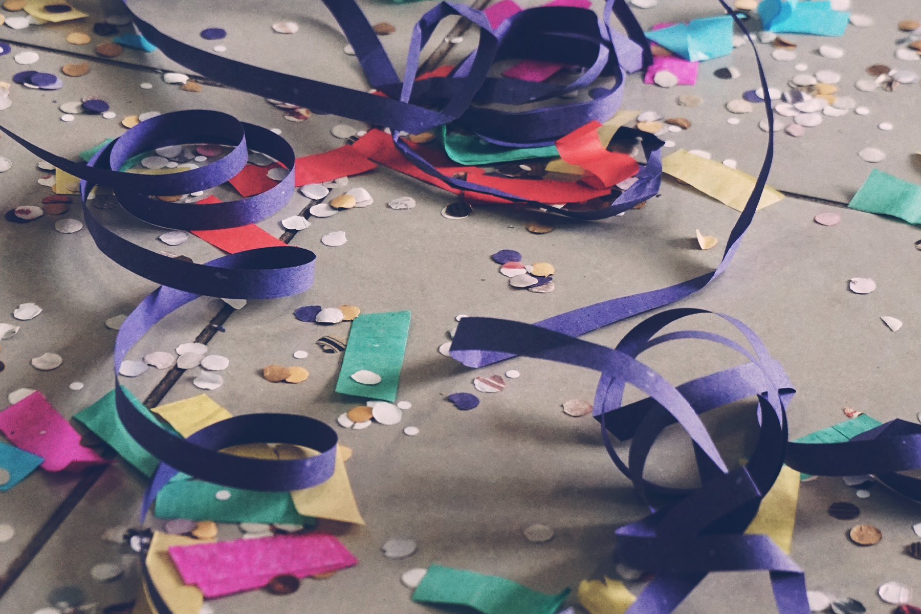 Karneval Konfetti Koeln 1 Artikel &ndash; &copy;Unsplash