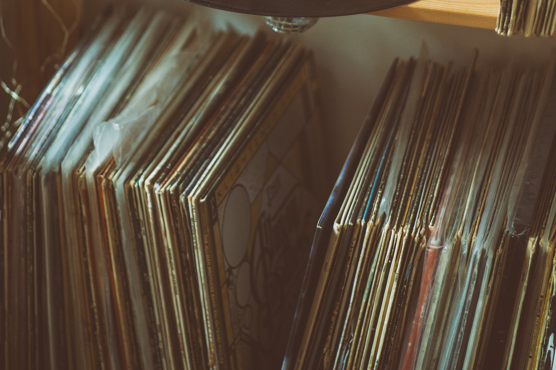 Plattenladen Koeln 2 Artikel &ndash; &copy;Pexels