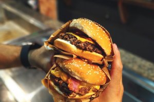 Burger Essen Koeln 1 Artikel – ©Pexels