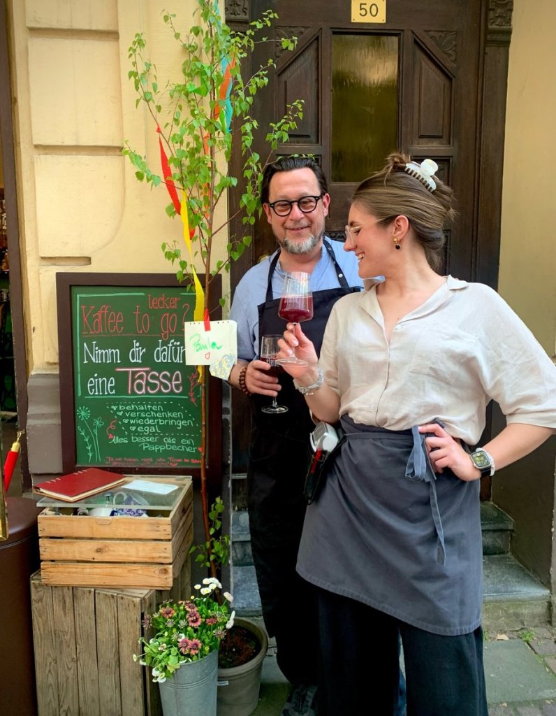 1000065064 &ndash; &copy;Caf&eacute; Elefant