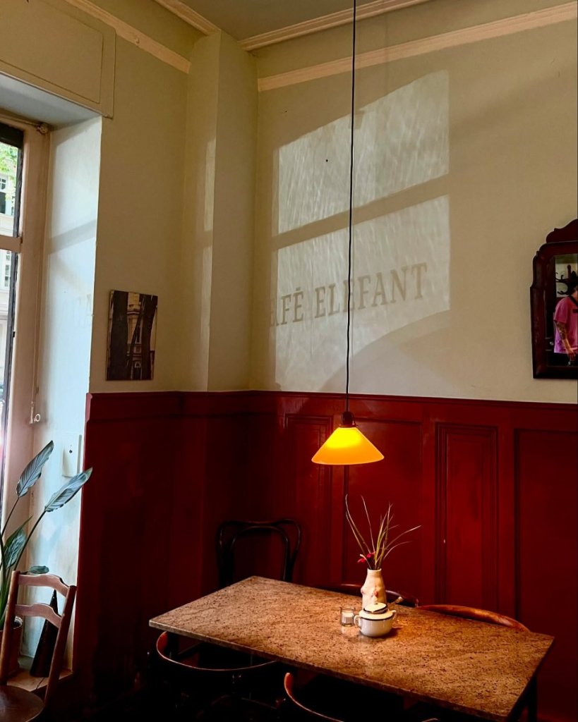 1000065067 &ndash; &copy;Caf&eacute; Elefant